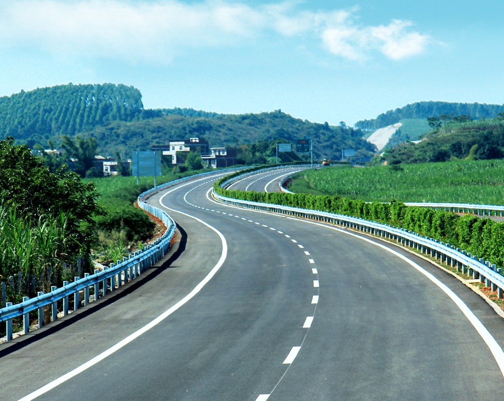 广西六景至钦州高速公路工程.jpg